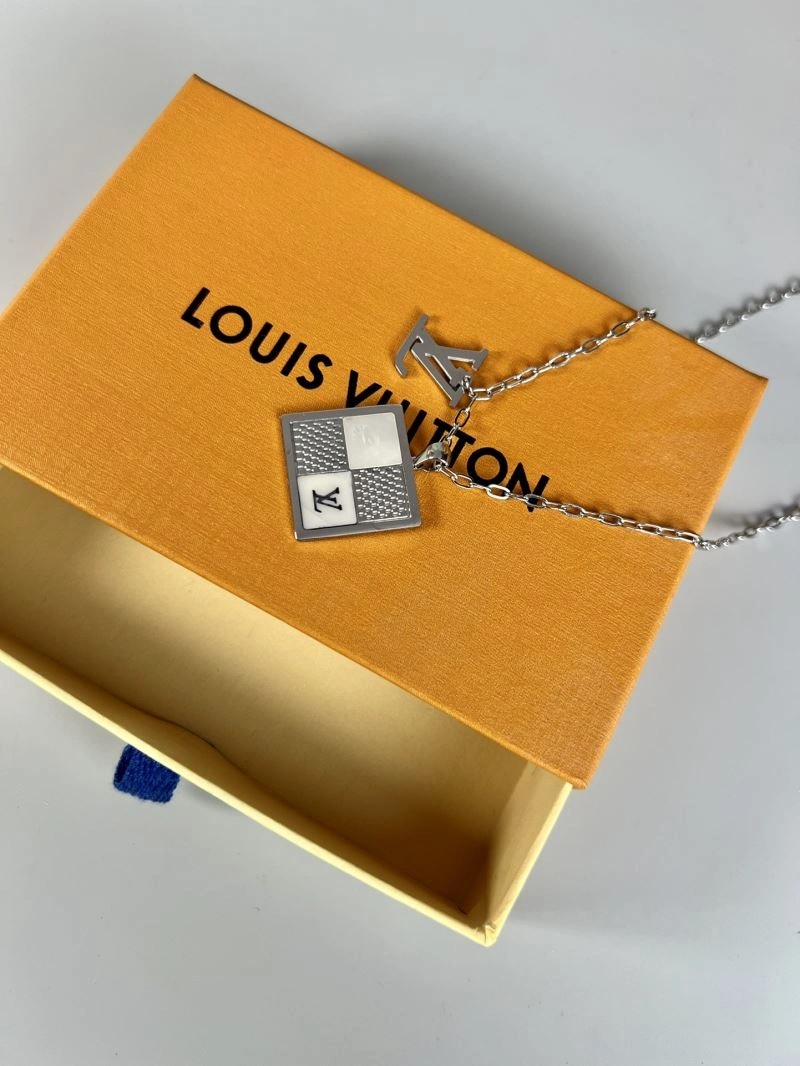 Louis Vuitton Necklaces ZipUp 250503