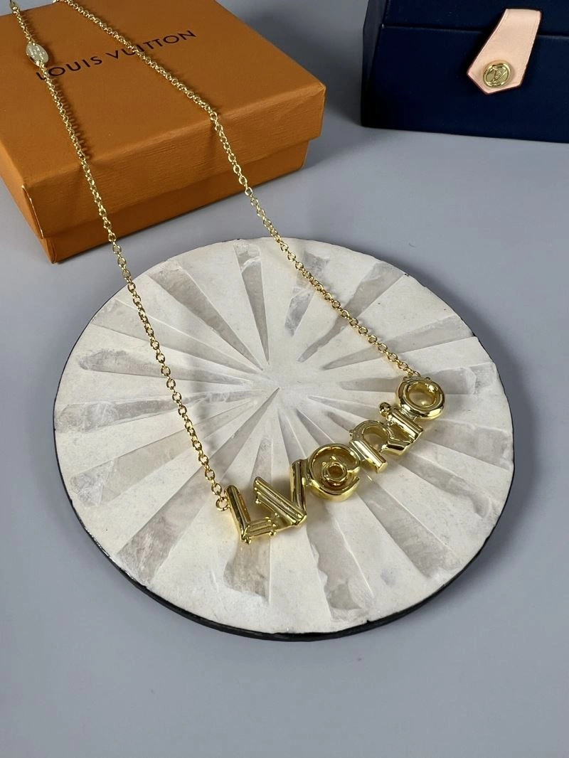 Louis Vuitton Necklaces ZipUp 250493