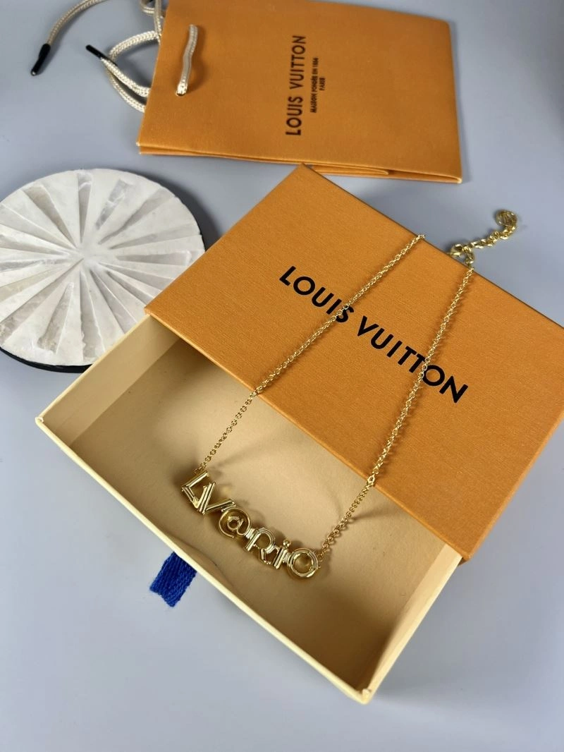 Louis Vuitton Necklaces ZipUp 250493