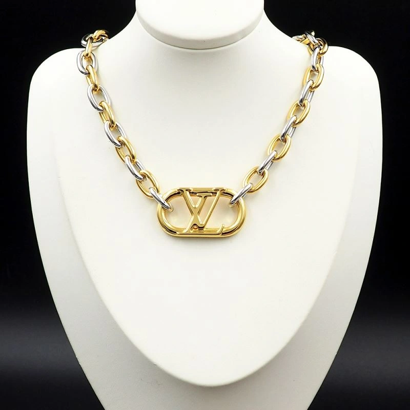 Louis Vuitton Necklaces SmoothTexture 250501