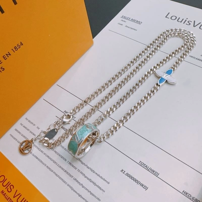 Louis Vuitton Necklaces Supportive 250489