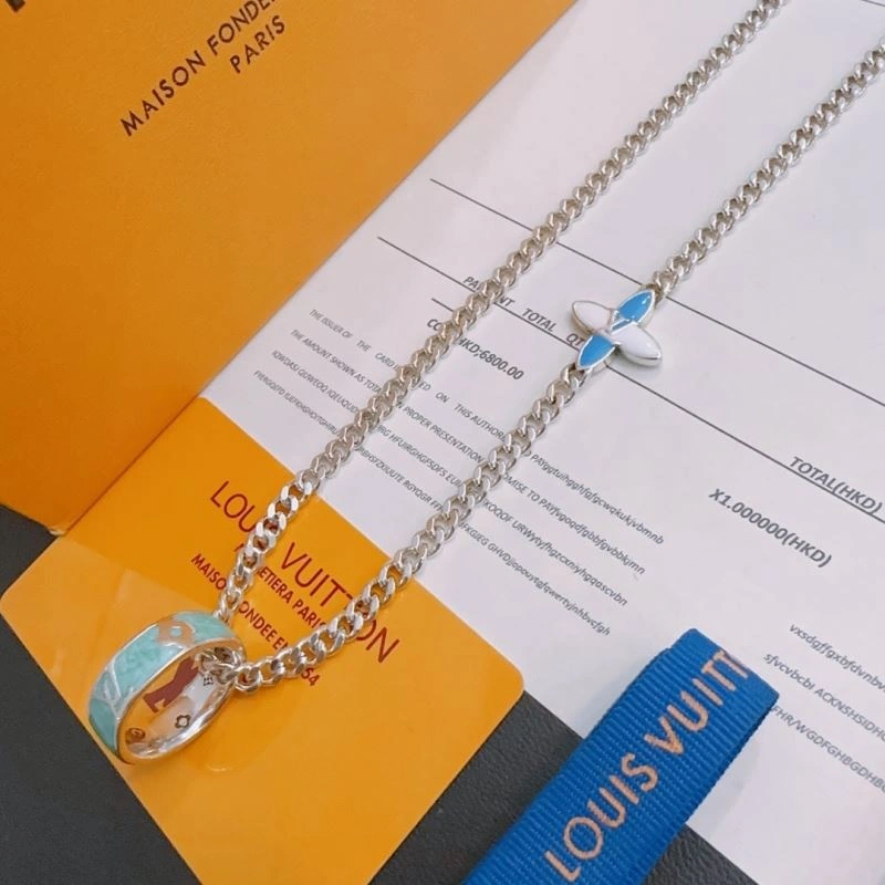 Louis Vuitton Necklaces Supportive 250489