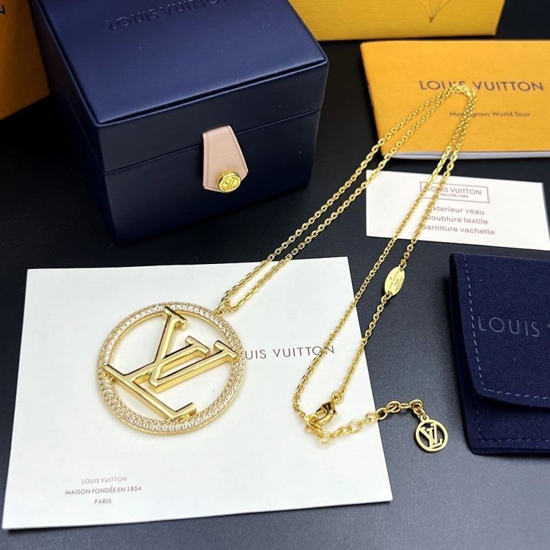 Louis Vuitton Necklaces Functional 250486