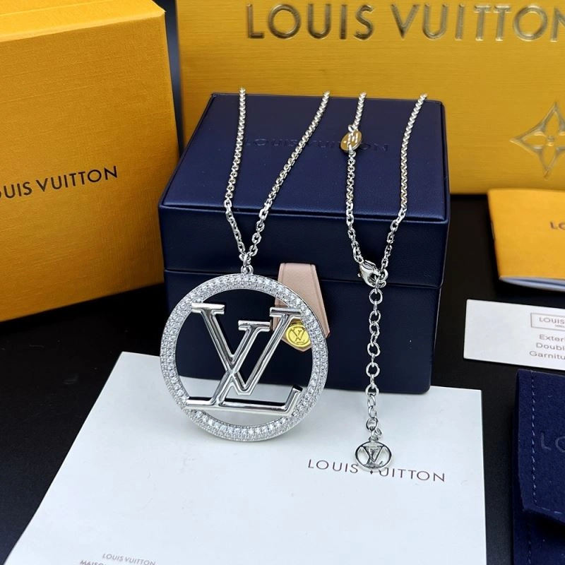 Louis Vuitton Necklaces Versatile 250484