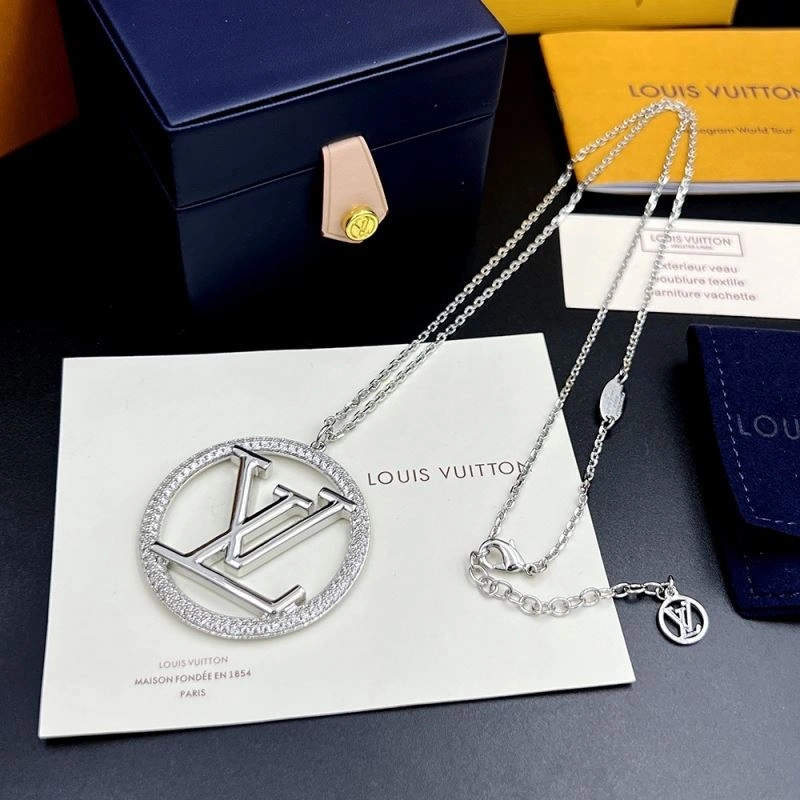 Louis Vuitton Necklaces Versatile 250484