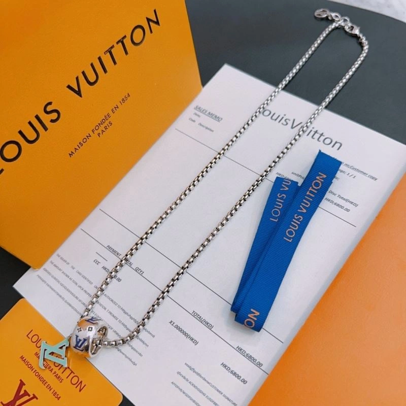 Vibrant Louis Vuitton Necklaces 250478