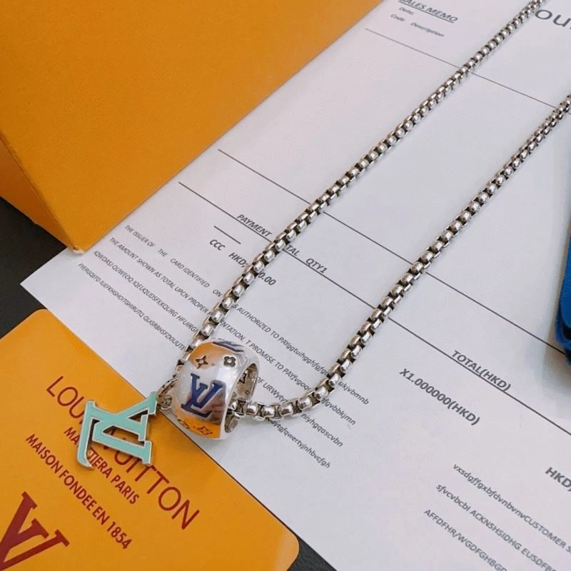 Vibrant Louis Vuitton Necklaces 250478