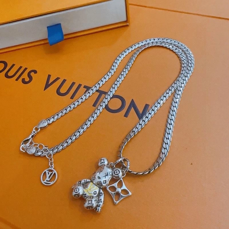 WaterResistant Louis Vuitton Necklaces 250448