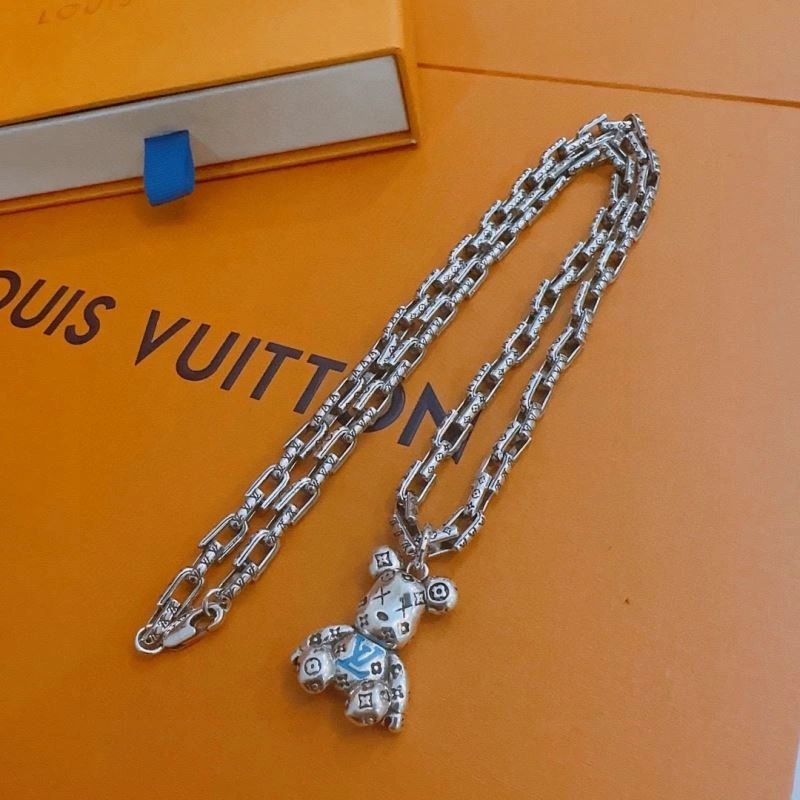 Louis Vuitton Necklaces Chic 250461