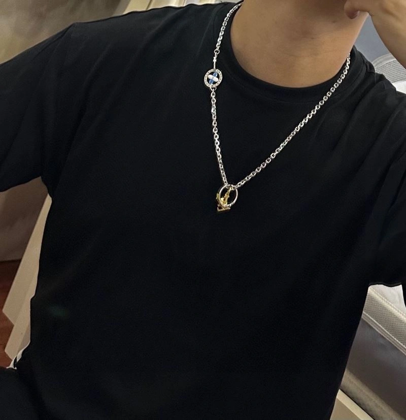 Louis Vuitton Necklaces Trendy 250472