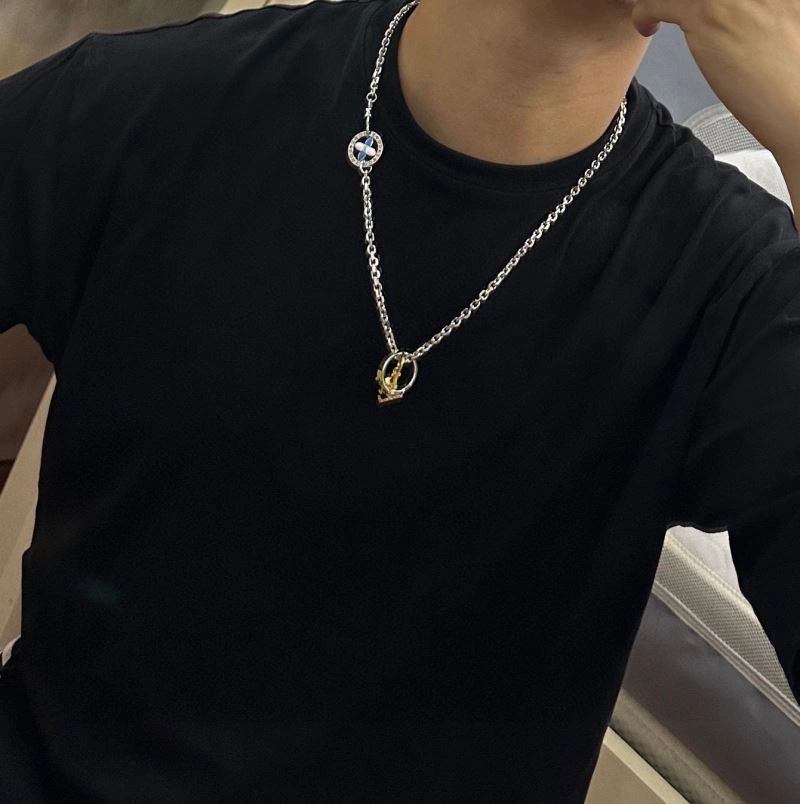 Louis Vuitton Necklaces Trendy 250472