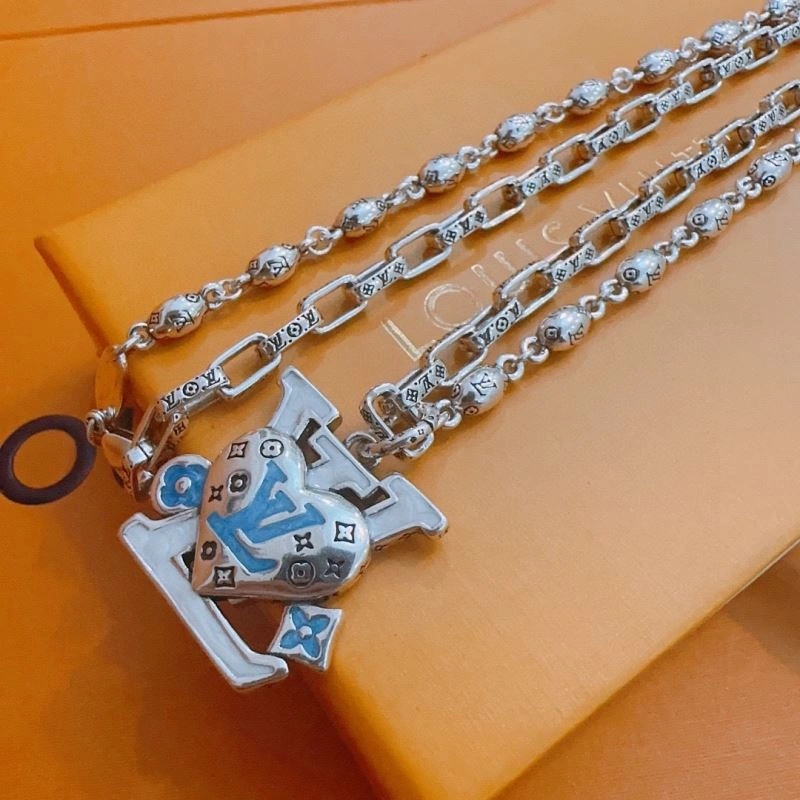 Louis Vuitton Necklaces ZipUp 250471