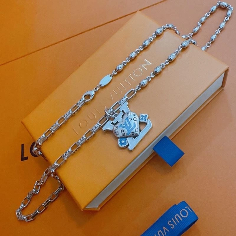 Louis Vuitton Necklaces ZipUp 250471
