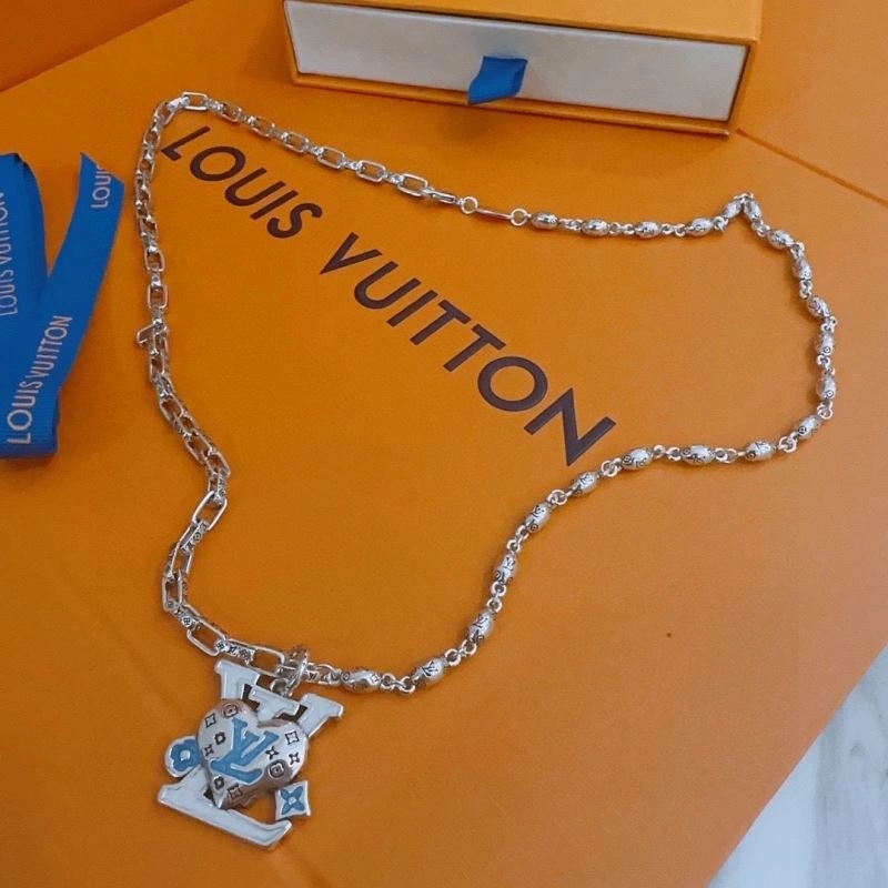 Louis Vuitton Necklaces ZipUp 250471