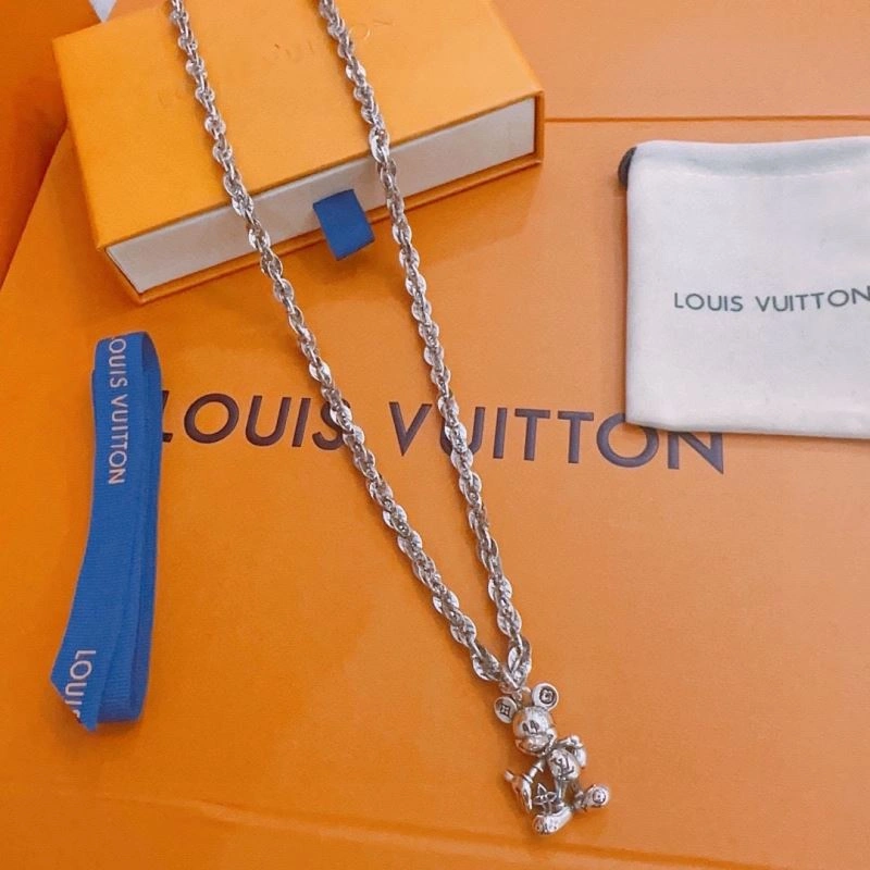 Louis Vuitton Necklaces Snug 250464