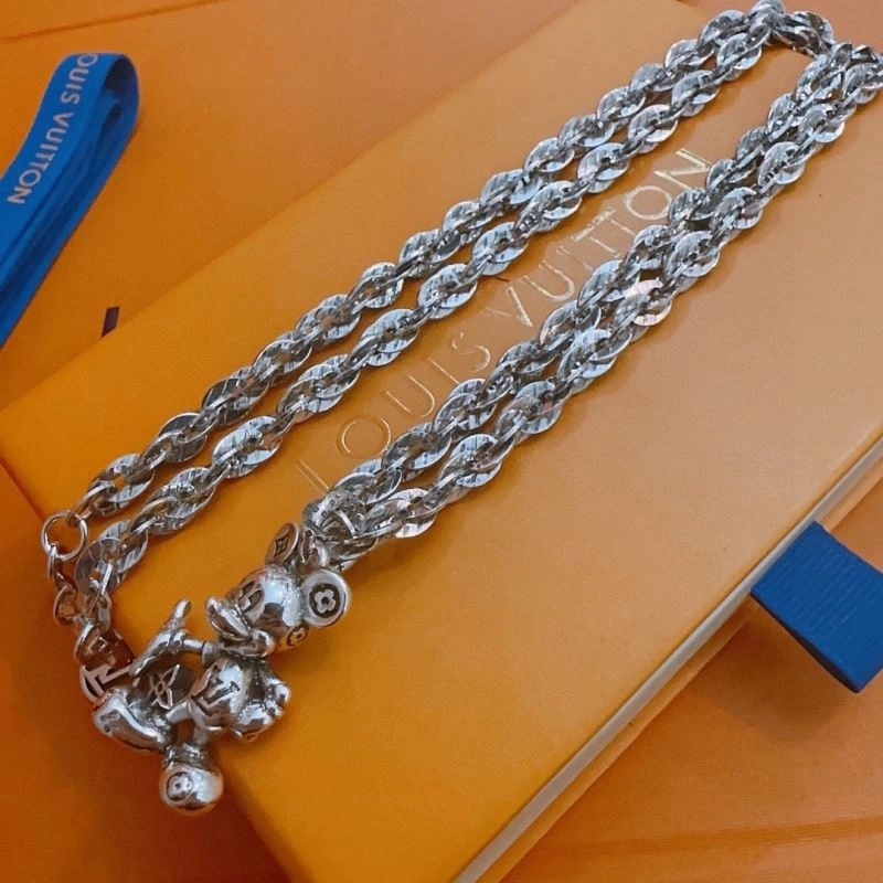 Louis Vuitton Necklaces Snug 250464