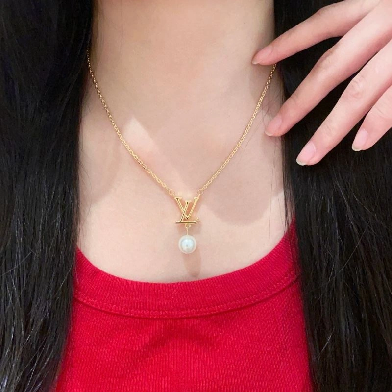 Unique Louis Vuitton Necklaces 250475