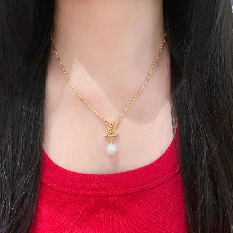 Unique Louis Vuitton Necklaces 250475