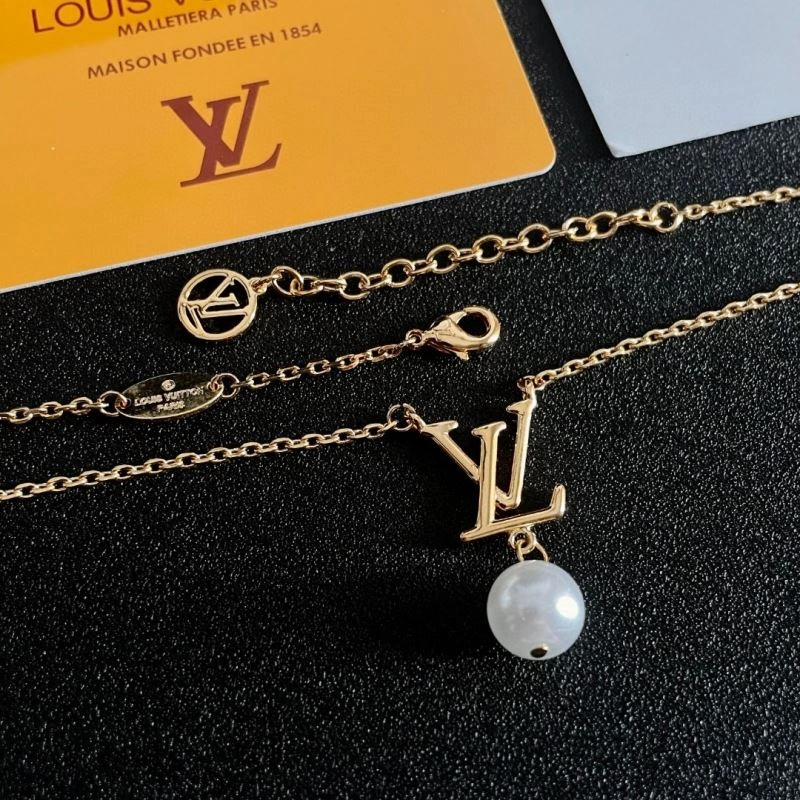 Unique Louis Vuitton Necklaces 250475