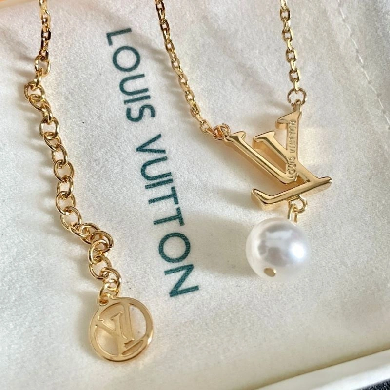 Unique Louis Vuitton Necklaces 250475