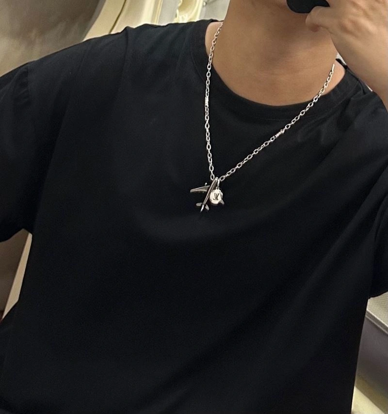 Louis Vuitton Necklaces UrbanStyle 250476