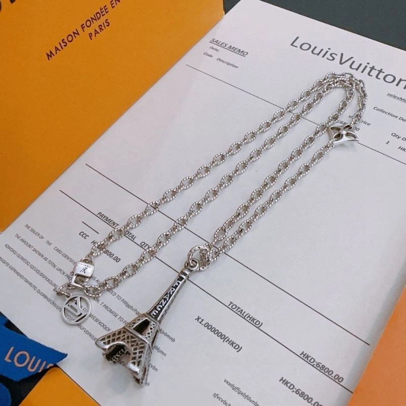 Functional Louis Vuitton Necklaces 250465