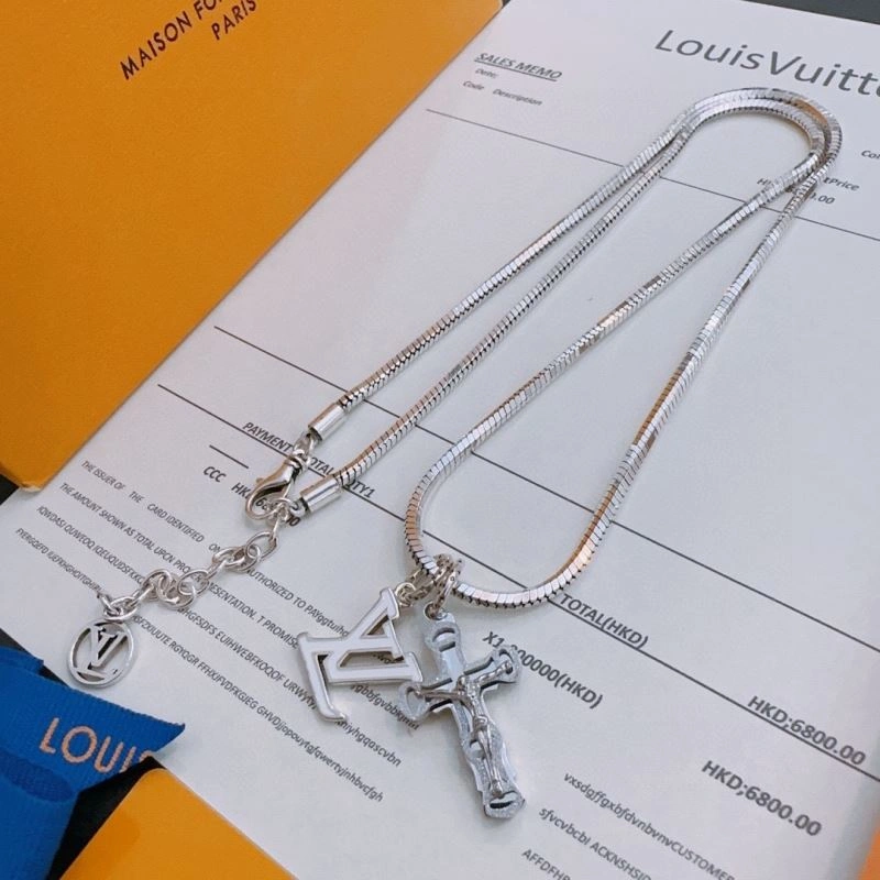 Lightweight Louis Vuitton Necklaces 250469