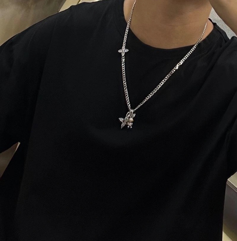 Louis Vuitton Necklaces Effortless 250450