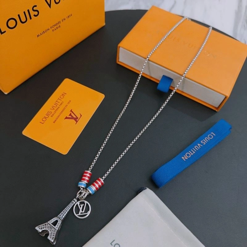 Louis Vuitton Necklaces Lightweight 250467