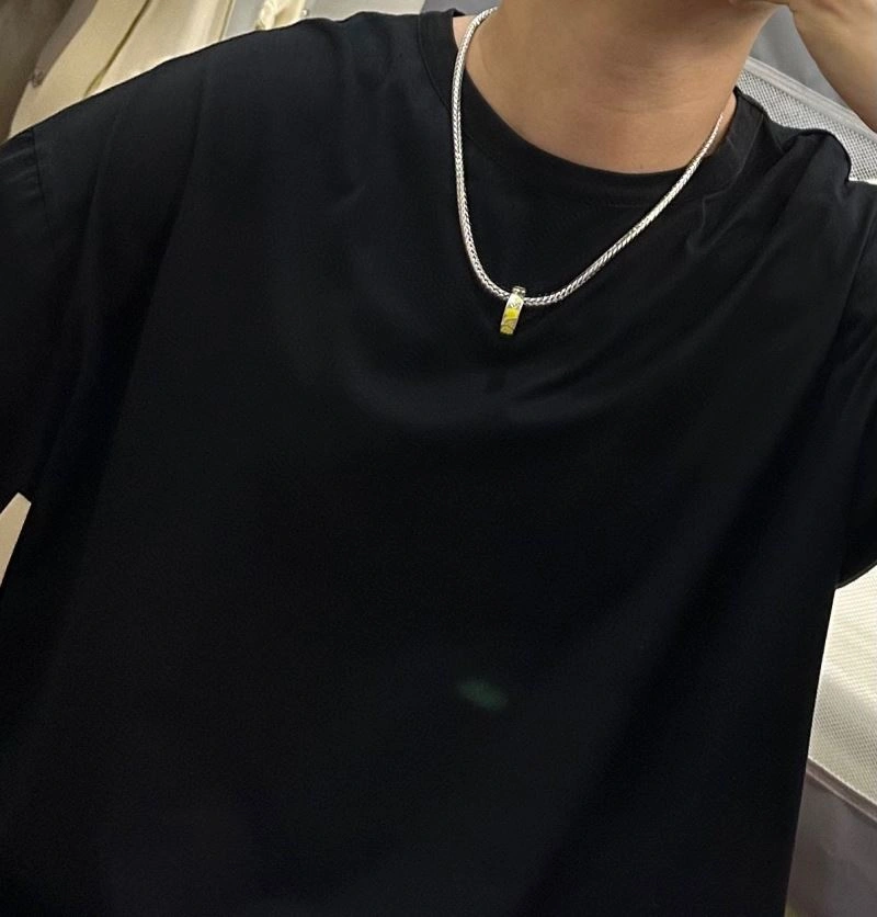Louis Vuitton Necklaces Bright 250468