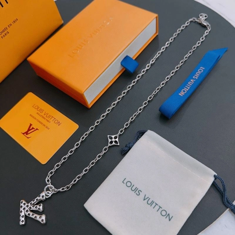 WeatherProof Louis Vuitton Necklaces 250449
