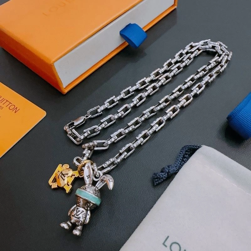 UrbanStyle Louis Vuitton Necklaces 250443