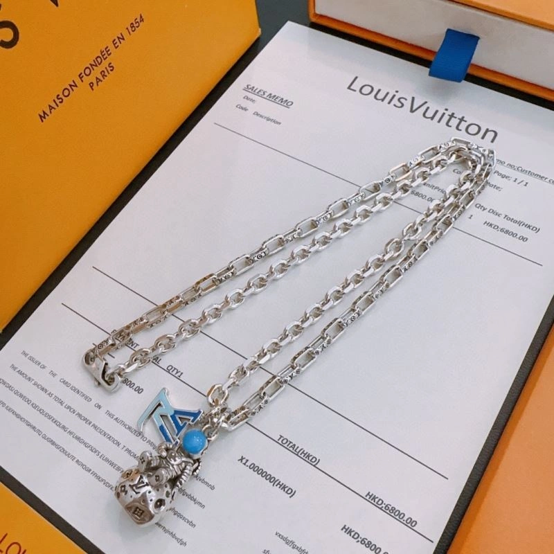 Louis Vuitton Necklaces Seasonal 250441