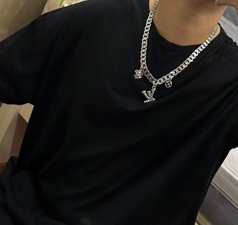 Louis Vuitton Necklaces TravelReady 250439