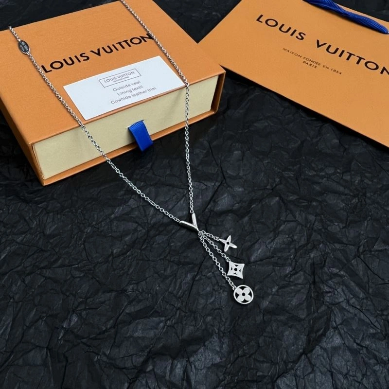 Louis Vuitton Necklaces EyeCatching 250438