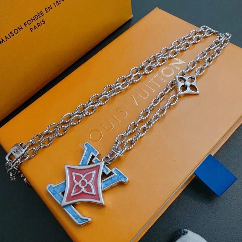 Louis Vuitton Necklaces Stylish 250436