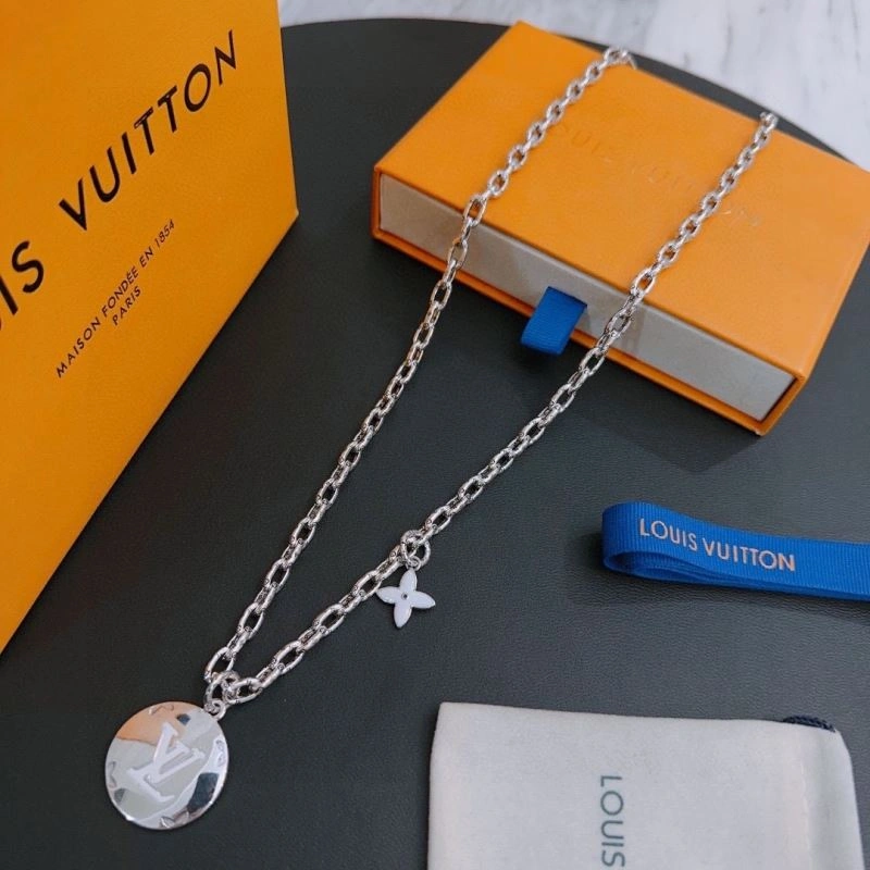 Louis Vuitton Necklaces MoistureWicking 250413