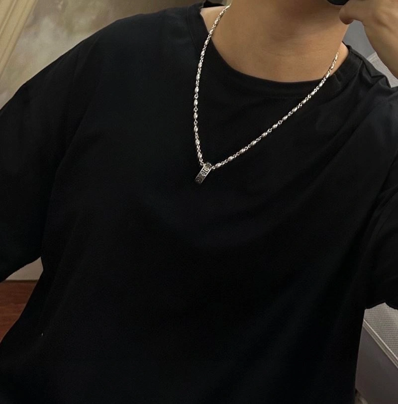 Louis Vuitton Necklaces TravelReady 250419