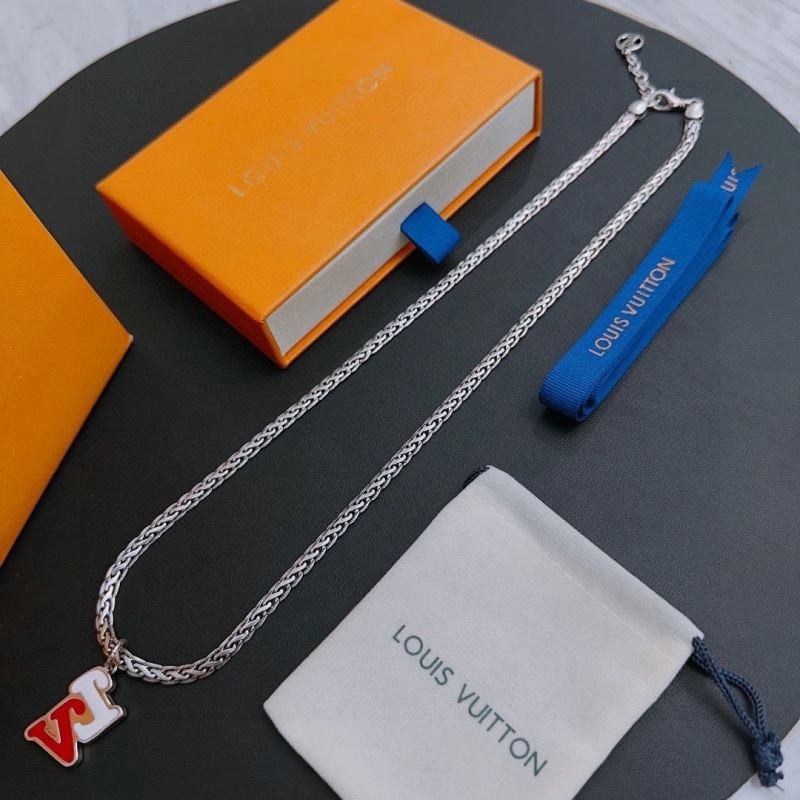 Reliable Louis Vuitton Necklaces 250435