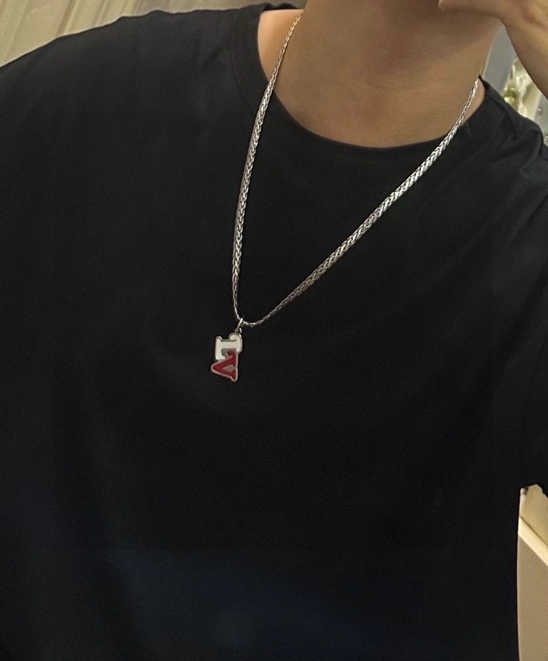 Reliable Louis Vuitton Necklaces 250435