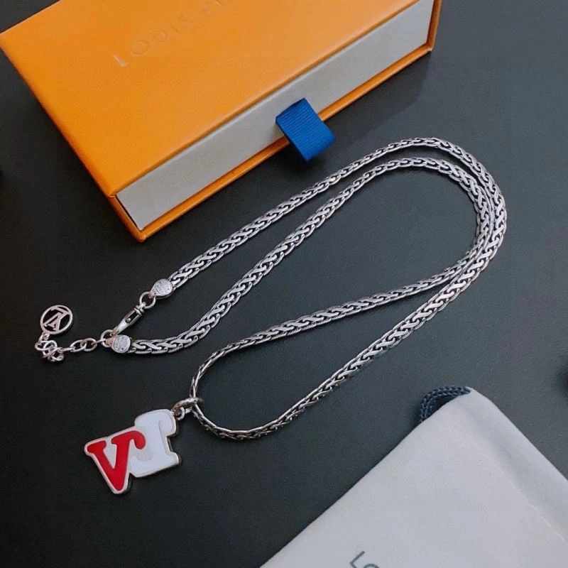 Reliable Louis Vuitton Necklaces 250435