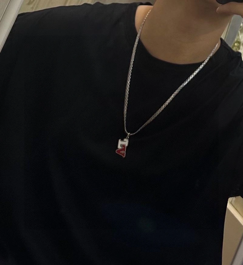 Reliable Louis Vuitton Necklaces 250435