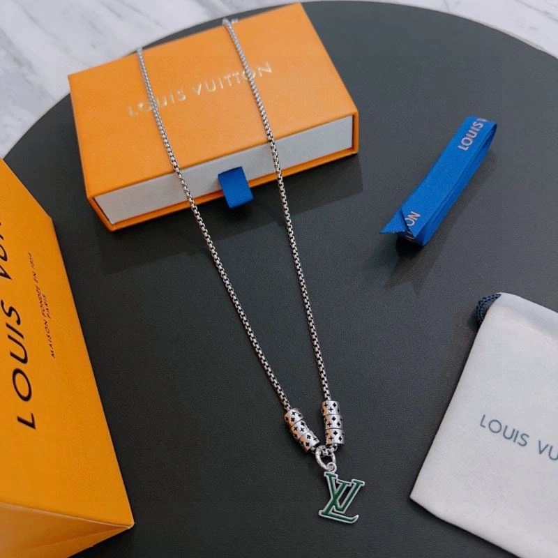 OdorResistant Louis Vuitton Necklaces 250410