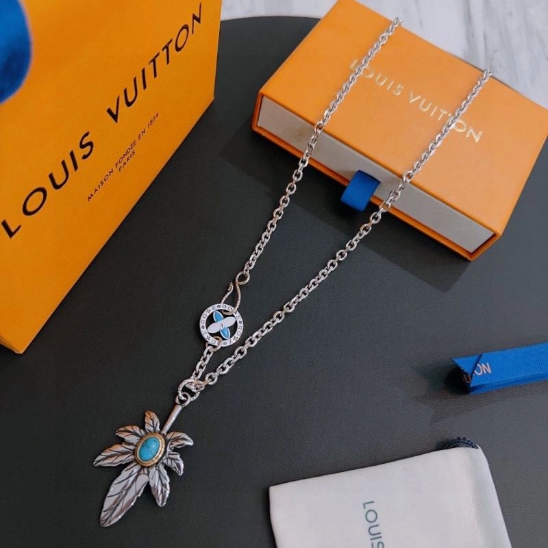 Louis Vuitton Necklaces Original 250432
