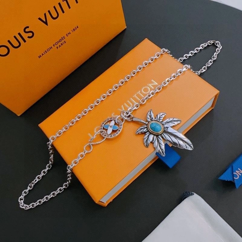 Louis Vuitton Necklaces Original 250432