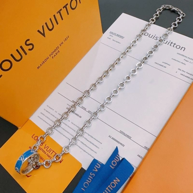 ComfortFit Louis Vuitton Necklaces 250420