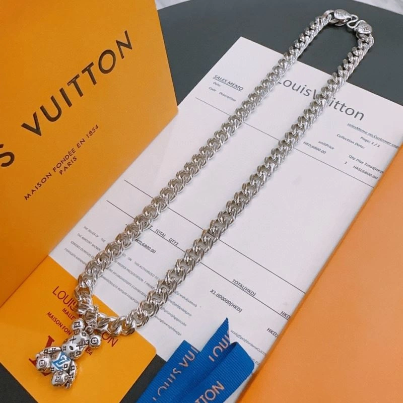 Louis Vuitton Necklaces Modern 250428