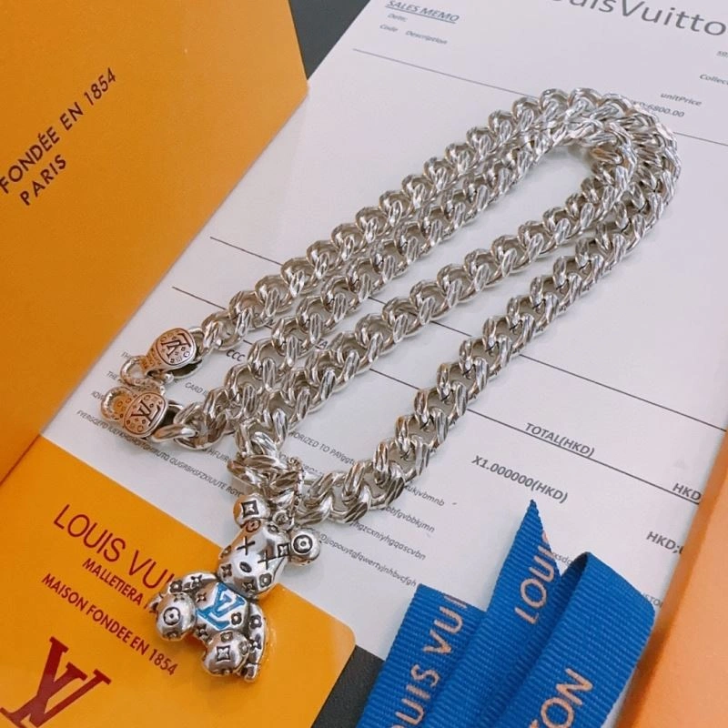 Louis Vuitton Necklaces Modern 250428