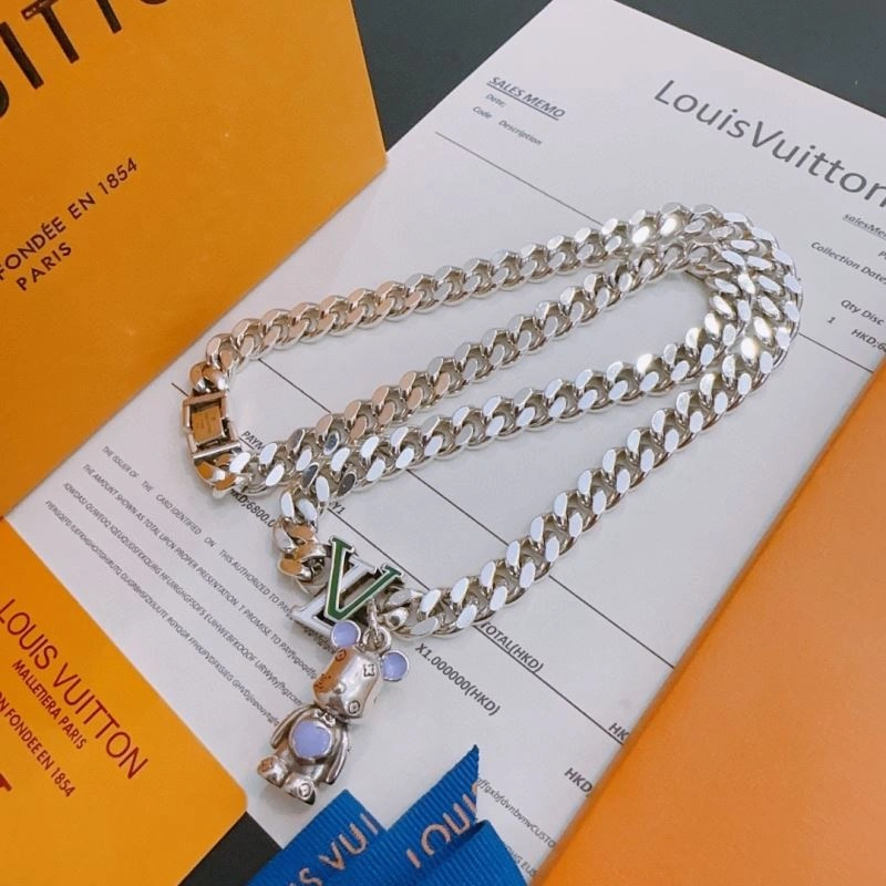 Louis Vuitton Necklaces Stylish 250422
