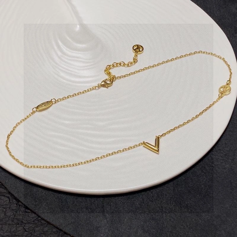 Louis Vuitton Necklaces Upgraded 247618